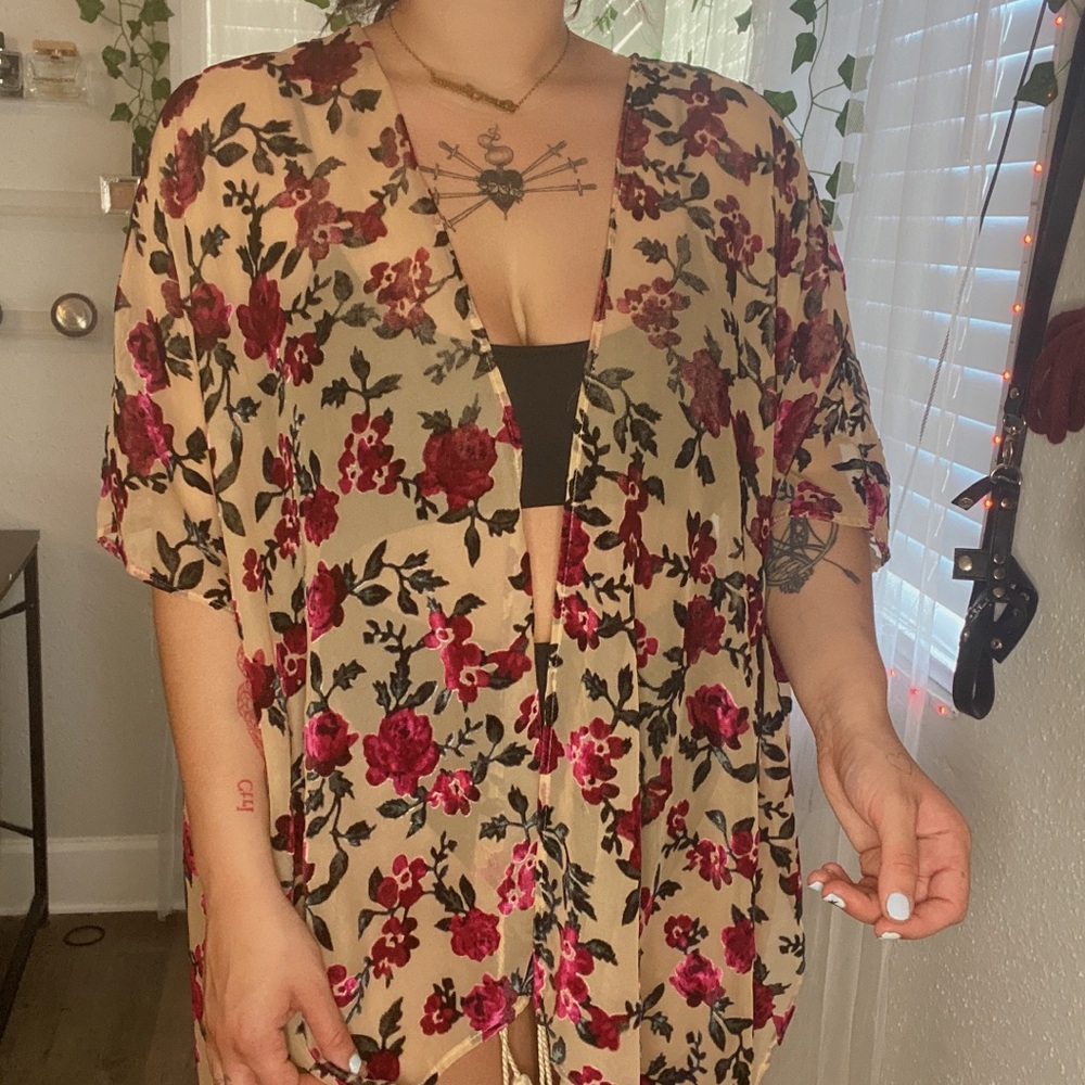 Floral kimono shawl